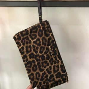 Michael Kors Leopard print Wristlet
